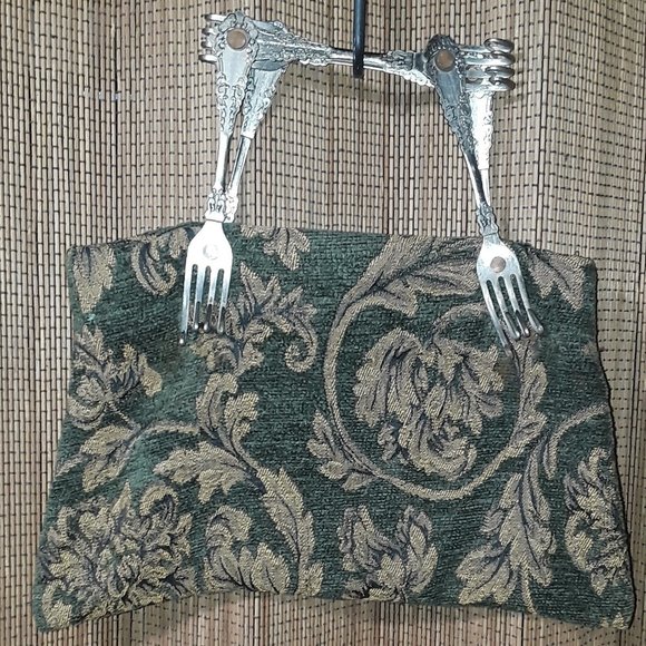 Unique Tapestry Purse - Picture 1 of 1